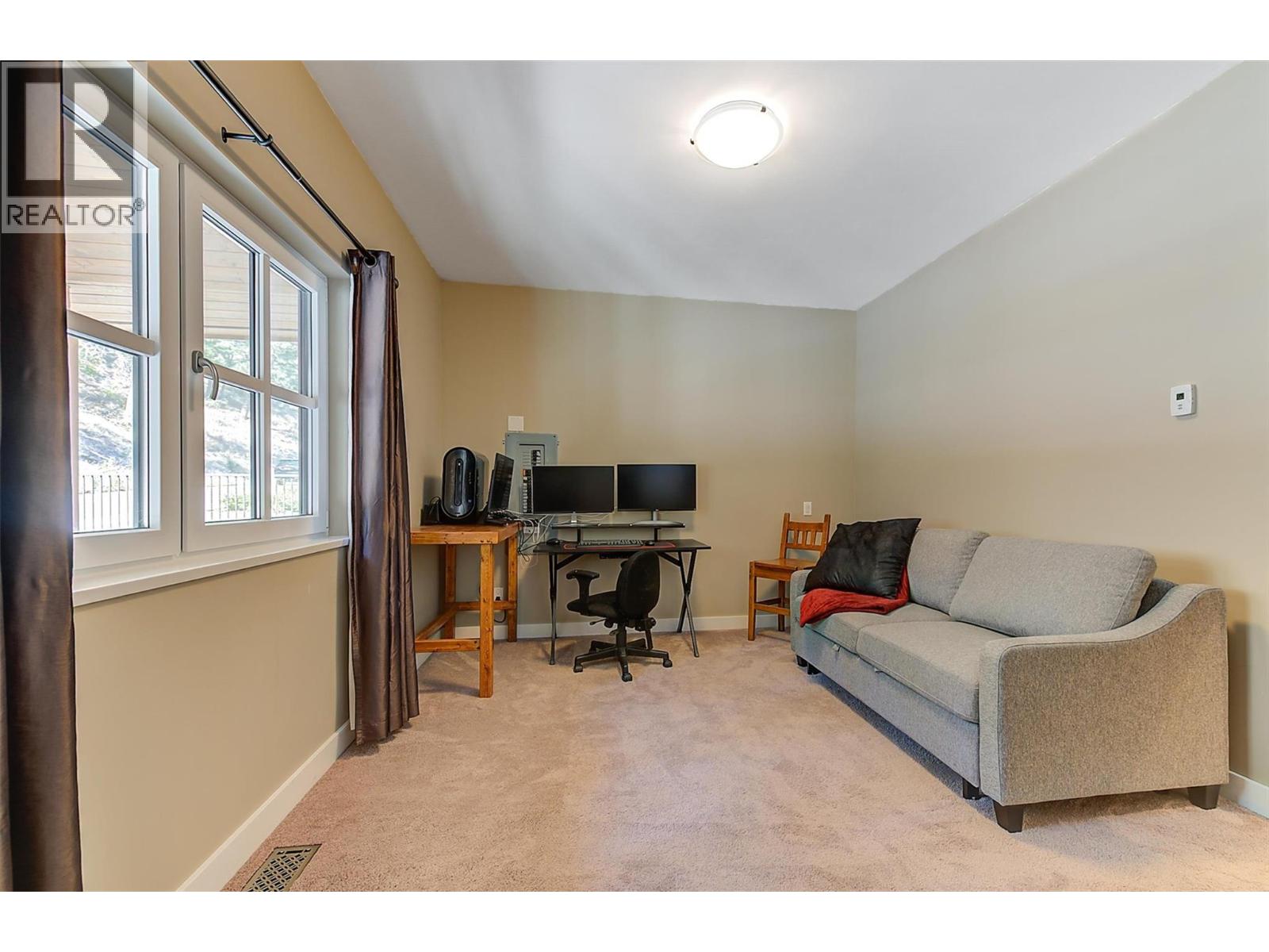 6172 Seymoure Avenue, Peachland, British Columbia  V0H 1X4 - Photo 39 - 10378765