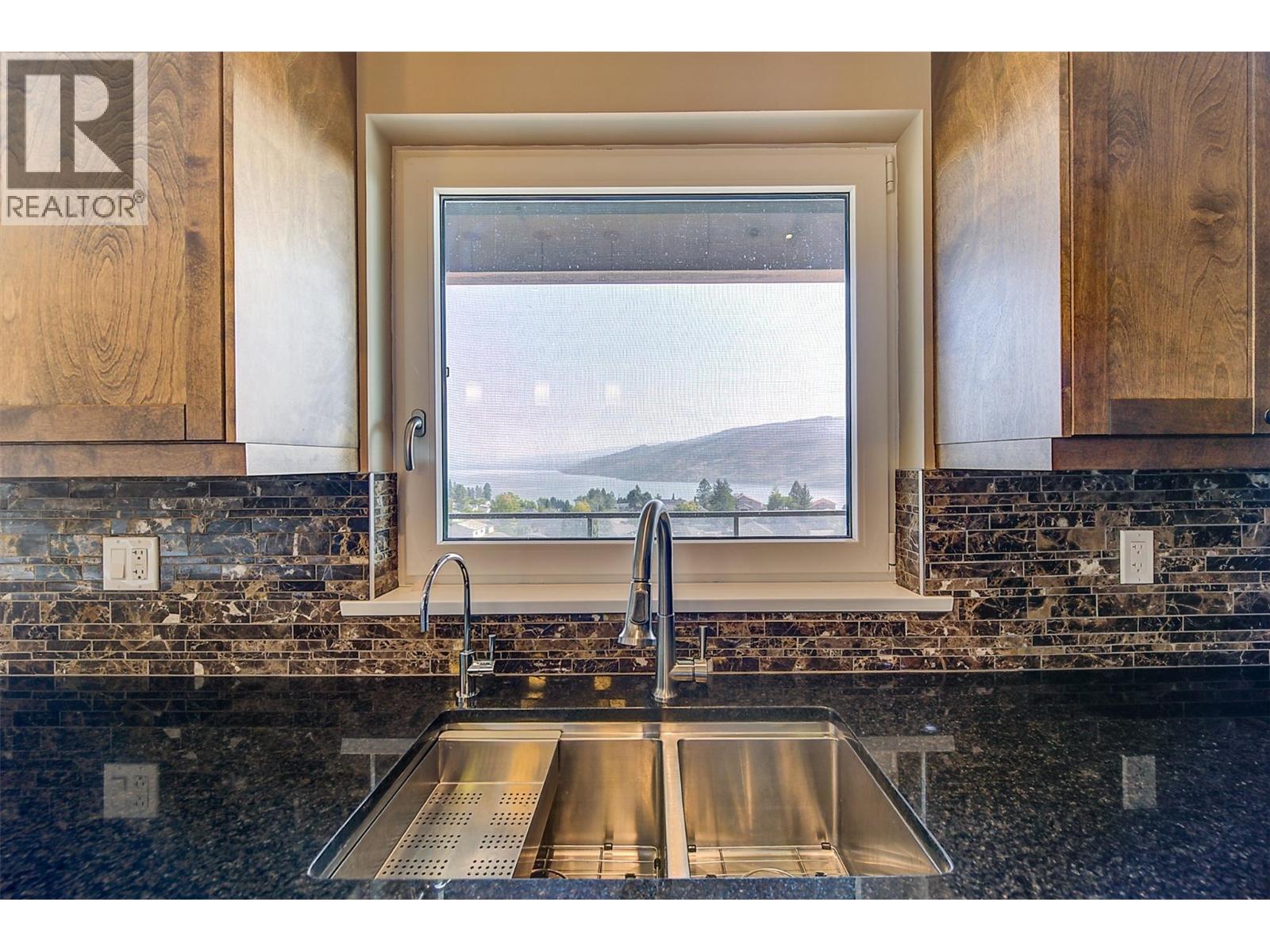 6172 Seymoure Avenue, Peachland, British Columbia  V0H 1X4 - Photo 49 - 10378765
