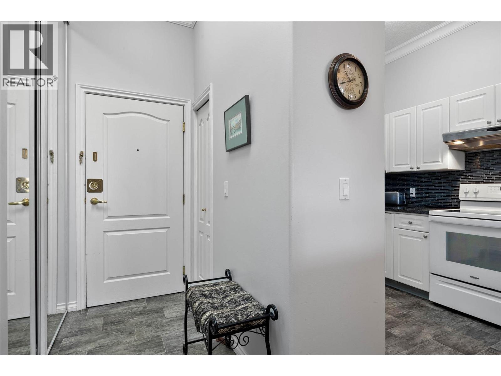 712 Sahali Terrace Unit# 508, Kamloops, British Columbia  V2C 6T2 - Photo 2 - 10397724