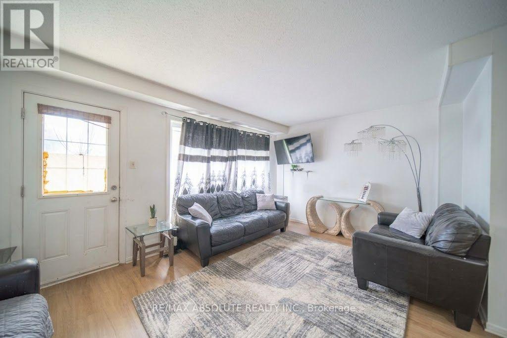 30 E Sonnet Crescent, Ottawa, Ontario K2H 8W8 - Photo 4 - X13700762