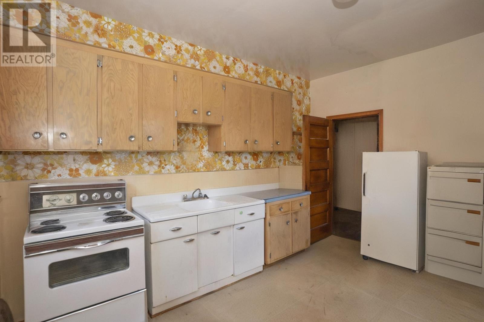 348 Ambrose St, Thunder Bay, Ontario  P7B 1L9 - Photo 10 - TB2602462