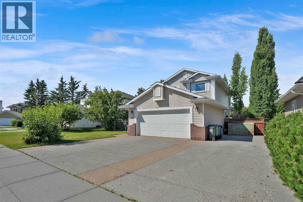 62 West Mitford Crescent, Cochrane, Alberta  T4C 1L2 - Photo 2 - A2338724