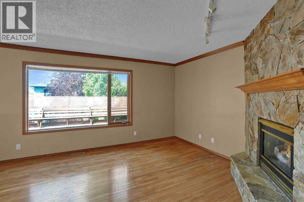 62 West Mitford Crescent, Cochrane, Alberta  T4C 1L2 - Photo 29 - A2338724