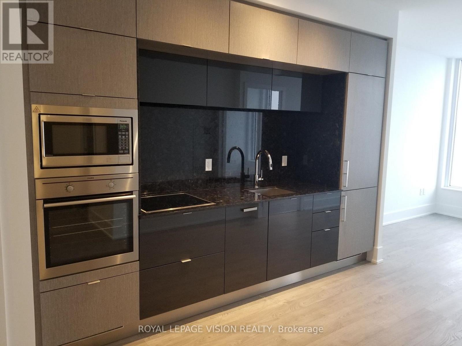 4707 - 10 York Street, Toronto, Ontario  M5J 2Z2 - Photo 4 - C13700782