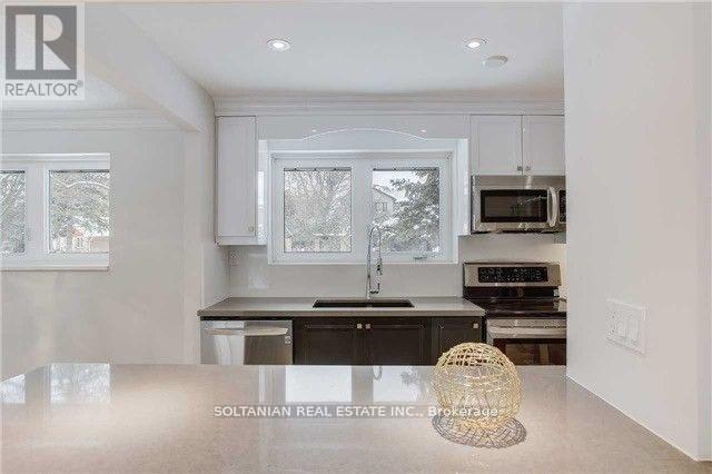 44 Tremont Crescent, Toronto, Ontario  M3B 2S2 - Photo 7 - C13700810