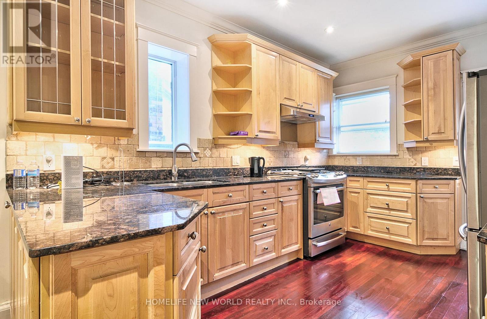 126 Mcgill Street, Toronto, Ontario  M5B 1H6 - Photo 3 - C13700894