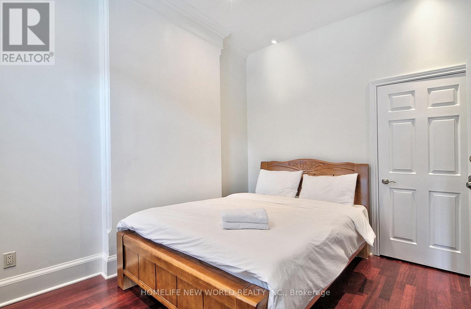 126 Mcgill Street, Toronto, Ontario  M5B 1H6 - Photo 4 - C13700894