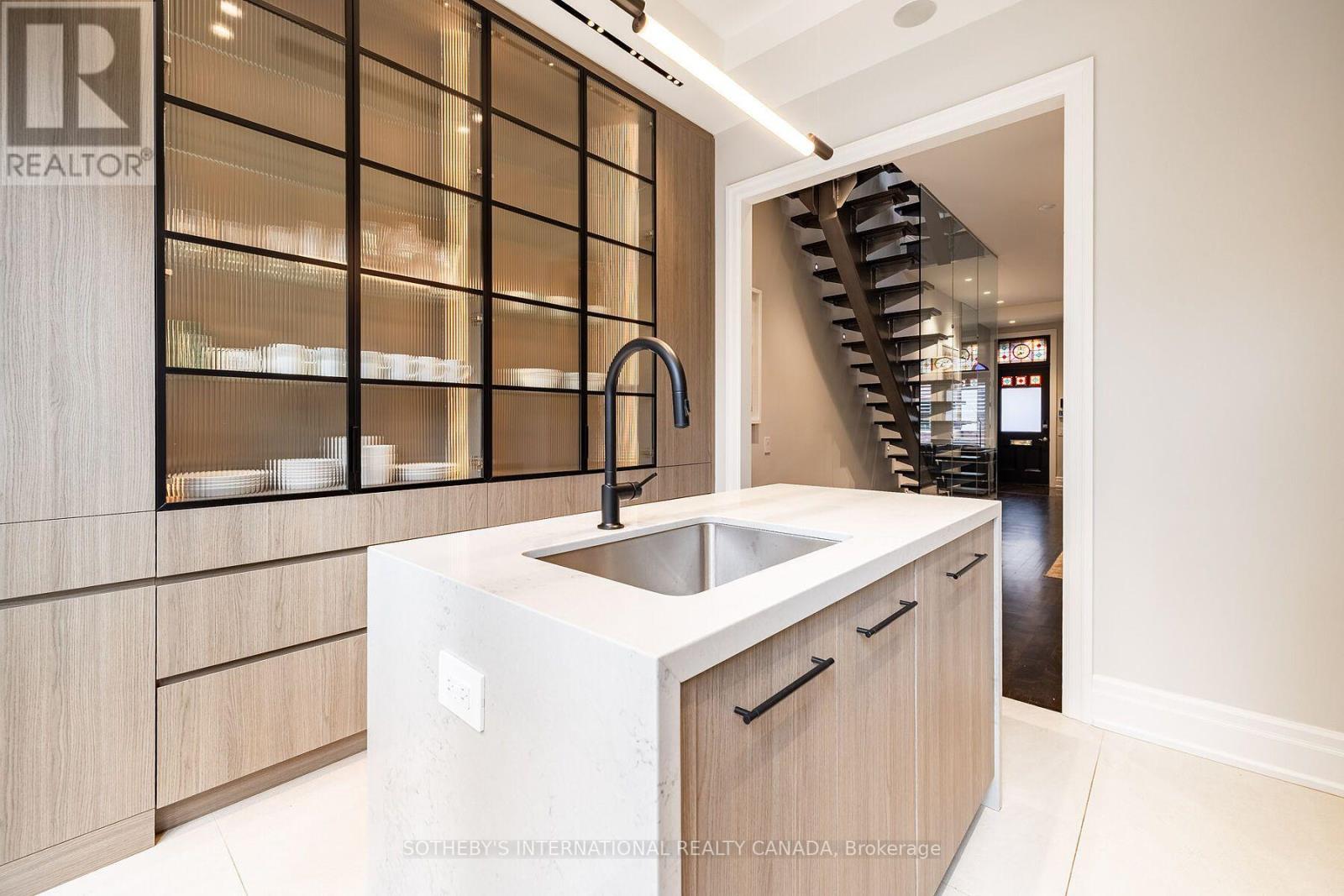 33 Tranby Avenue, Toronto, Ontario  M5R 1N4 - Photo 21 - C13700954
