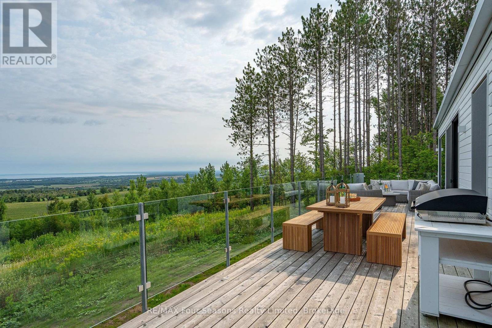 58 Sydenham Trail W, Clearview, Ontario  L0M 1H0 - Photo 47 - S13700916
