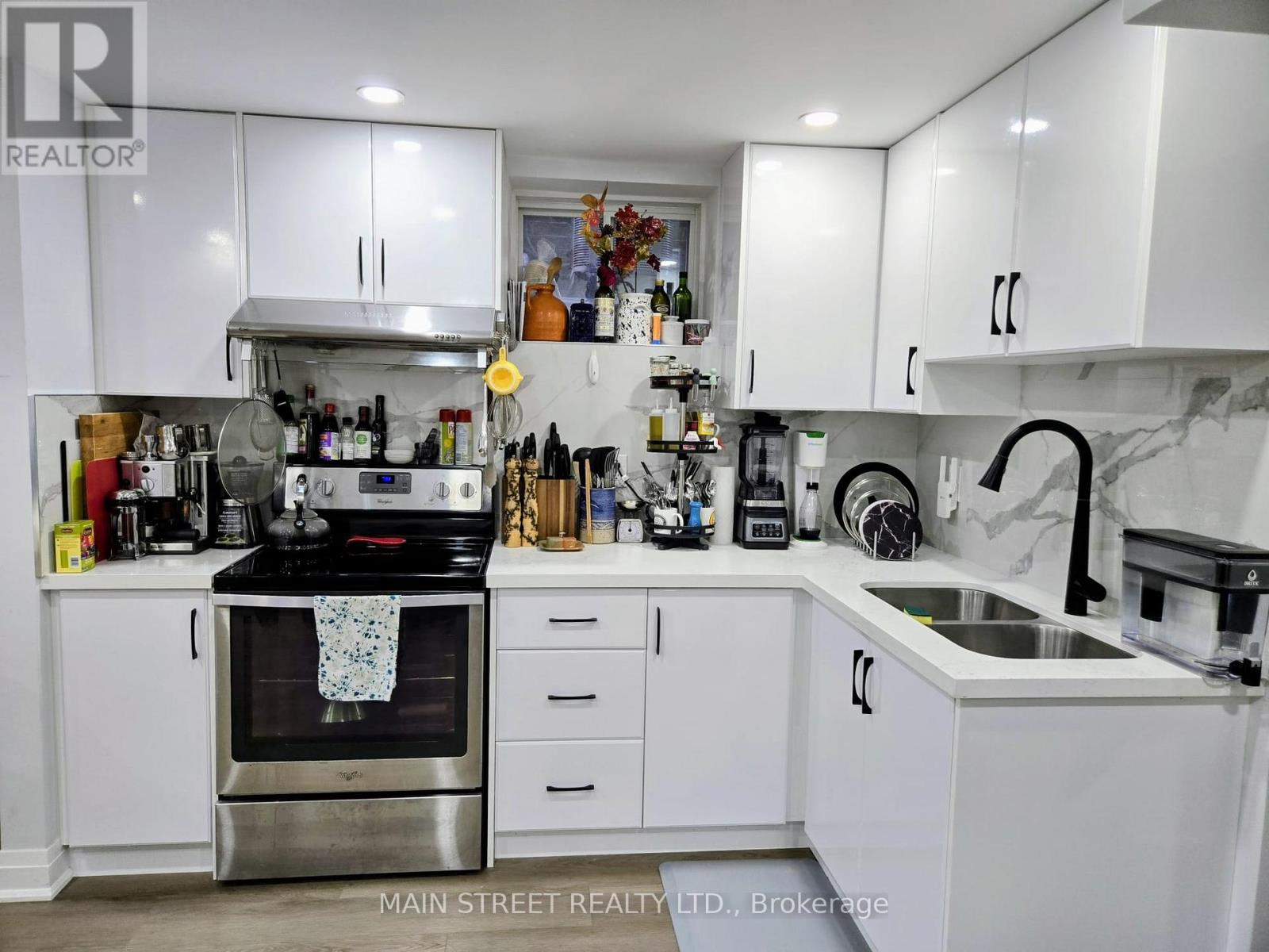 A - 1382 Stillmeadow Lane, Pickering, Ontario  L1X 0N5 - Photo 7 - E13700794