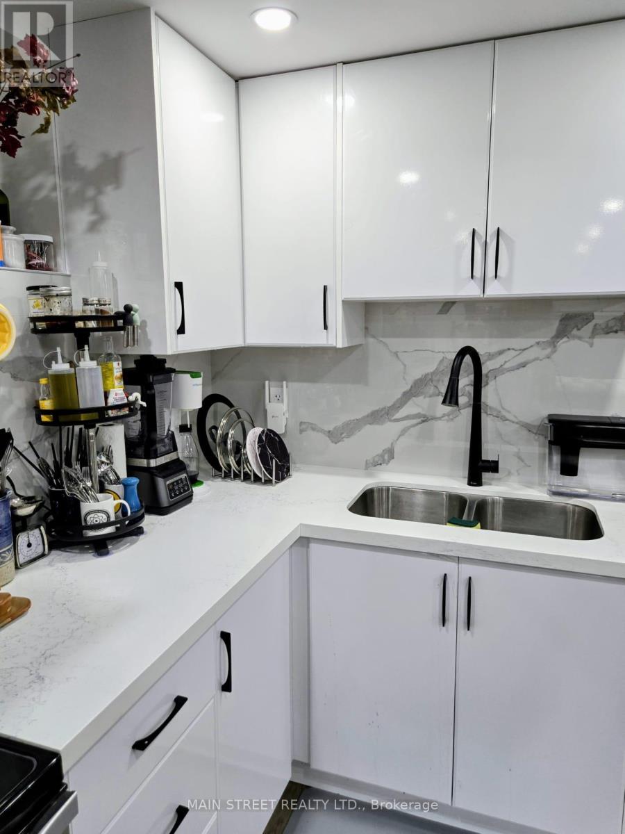 A - 1382 Stillmeadow Lane, Pickering, Ontario  L1X 0N5 - Photo 8 - E13700794