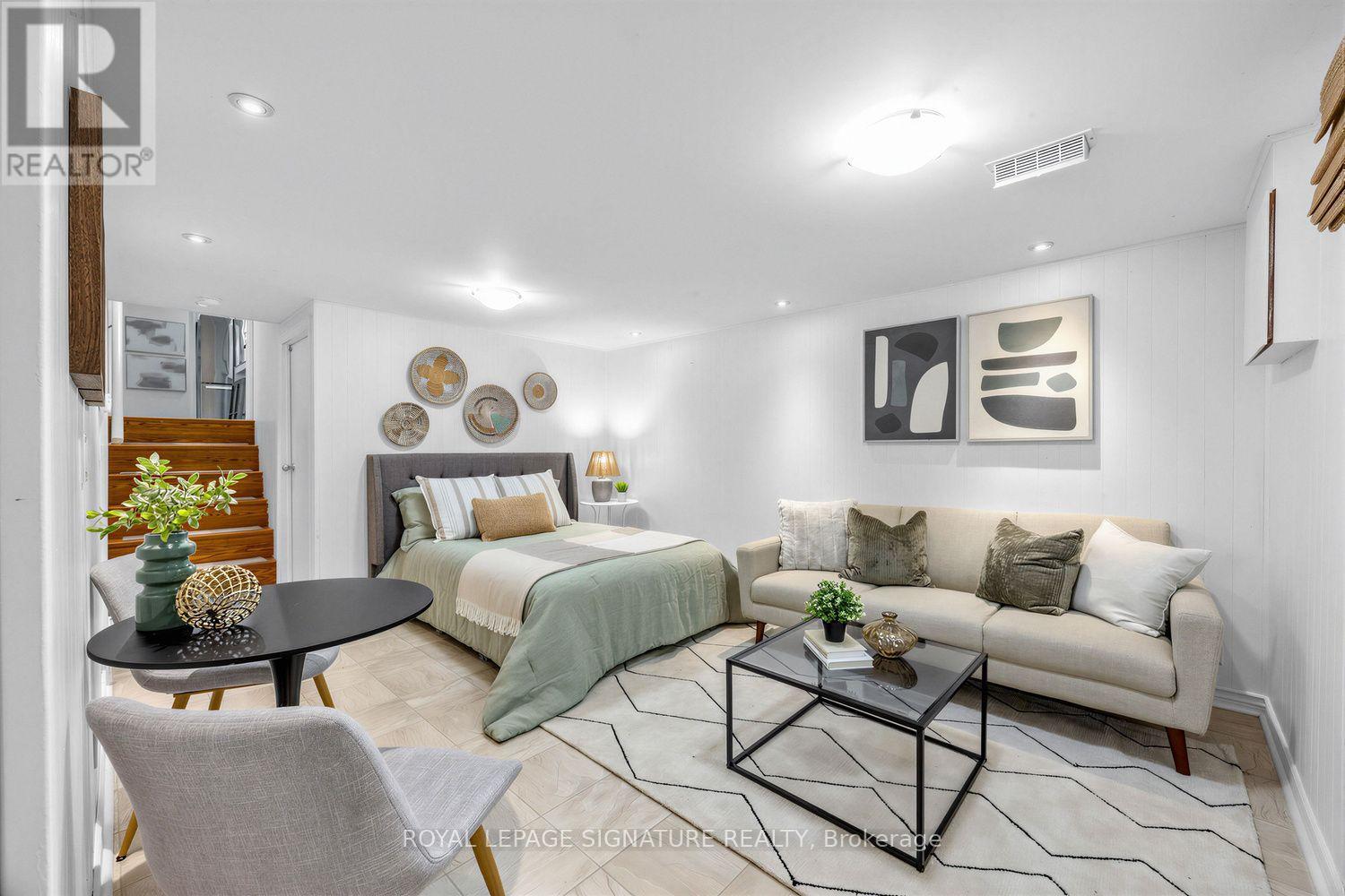 821 Krosno Boulevard, Pickering, Ontario  L1W 1G7 - Photo 20 - E13700828