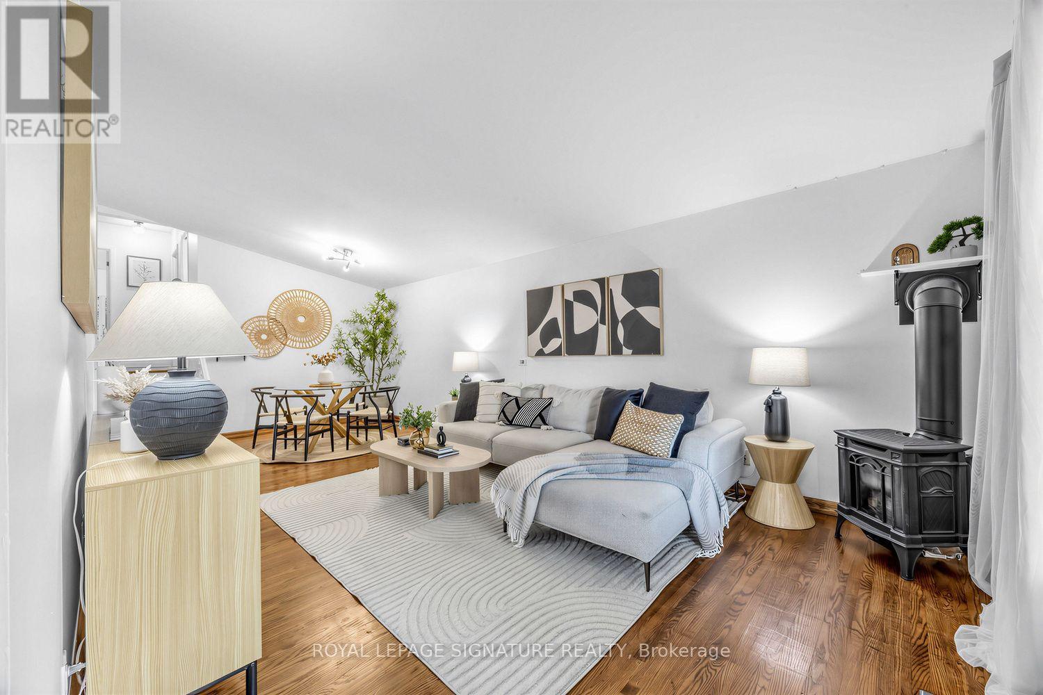 821 Krosno Boulevard, Pickering, Ontario  L1W 1G7 - Photo 4 - E13700828