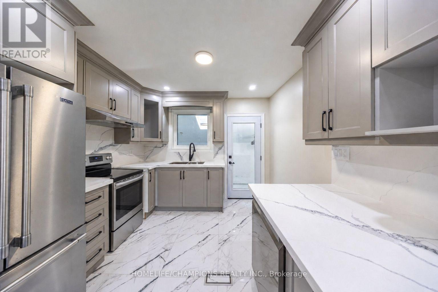 1083 Birchmount Road, Toronto, Ontario  M1K 1S6 - Photo 3 - E13701002