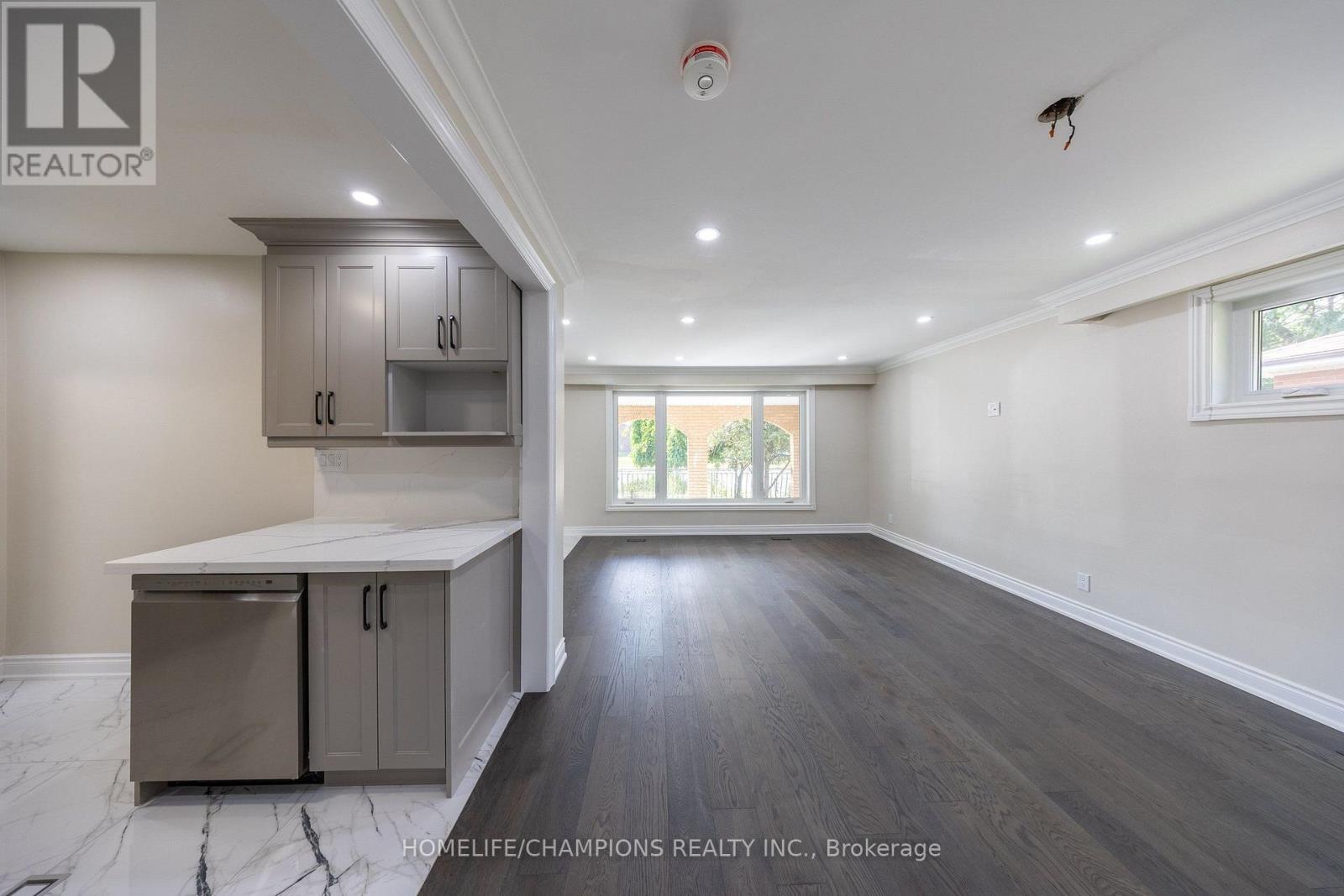 1083 Birchmount Road, Toronto, Ontario  M1K 1S6 - Photo 8 - E13701002