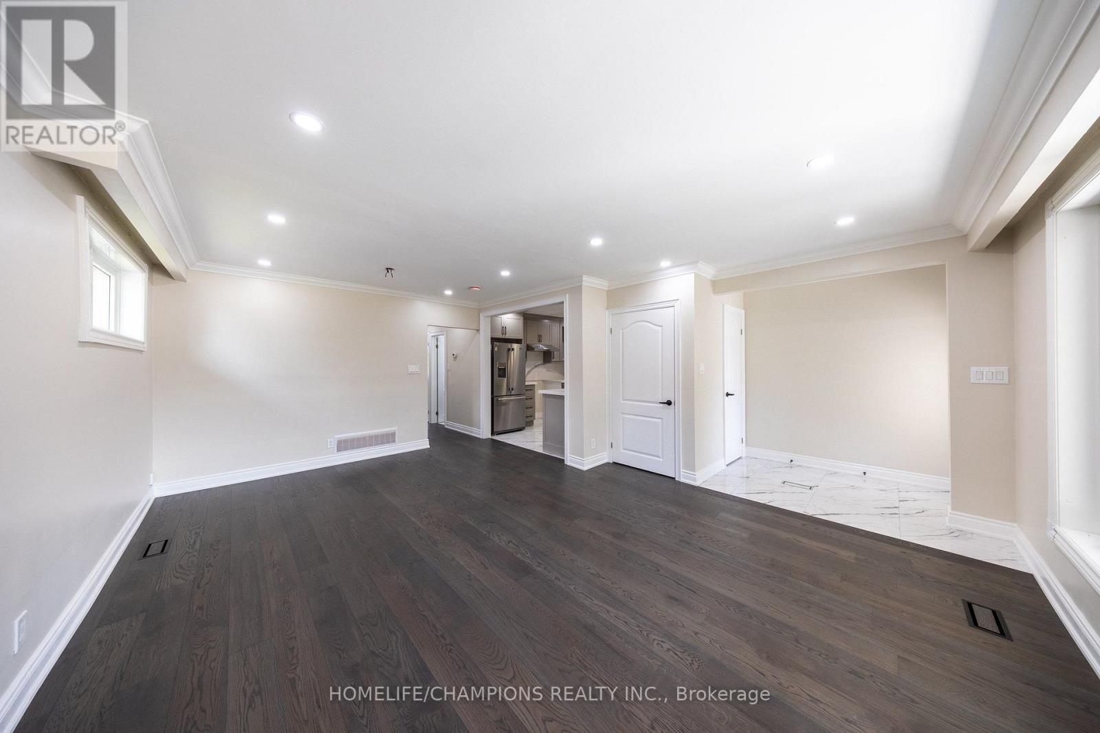 1083 Birchmount Road, Toronto, Ontario  M1K 1S6 - Photo 9 - E13701002