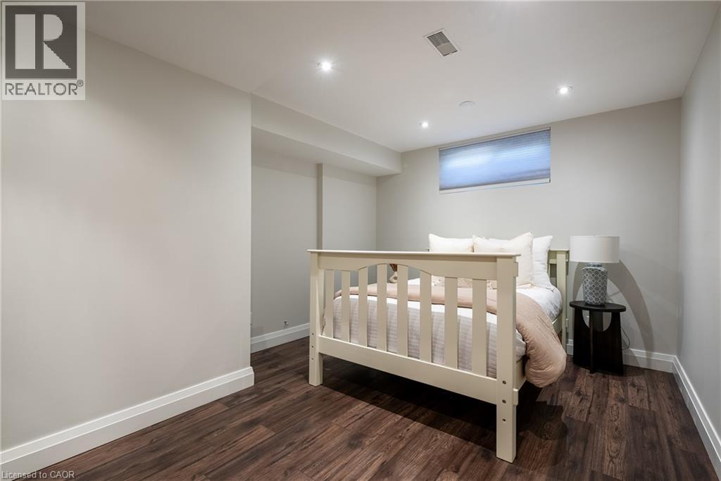 579 Fourth Line, Oakville, Ontario  L6L 5B1 - Photo 34 - 40857284