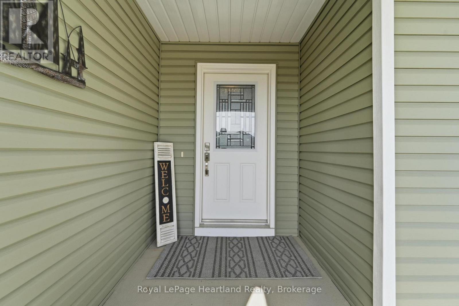 5 Sweetwater Drive N, Ashfield-Colborne-Wawanosh (Colborne), Ontario  N7A 0B9 - Photo 4 - X13700844
