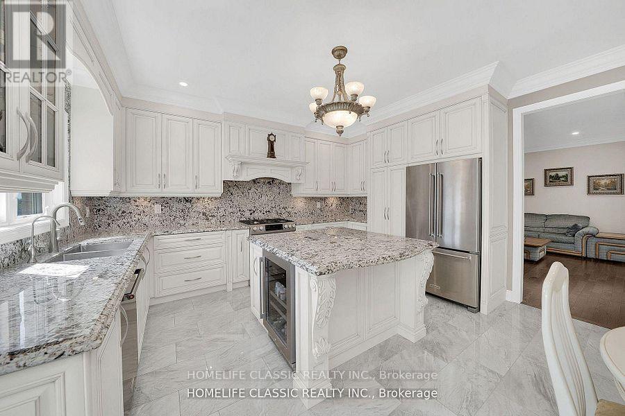 105 Mckenzie Way, Bradford West Gwillimbury (Bradford), Ontario  L3Z 4G6 - Photo 11 - N13700766