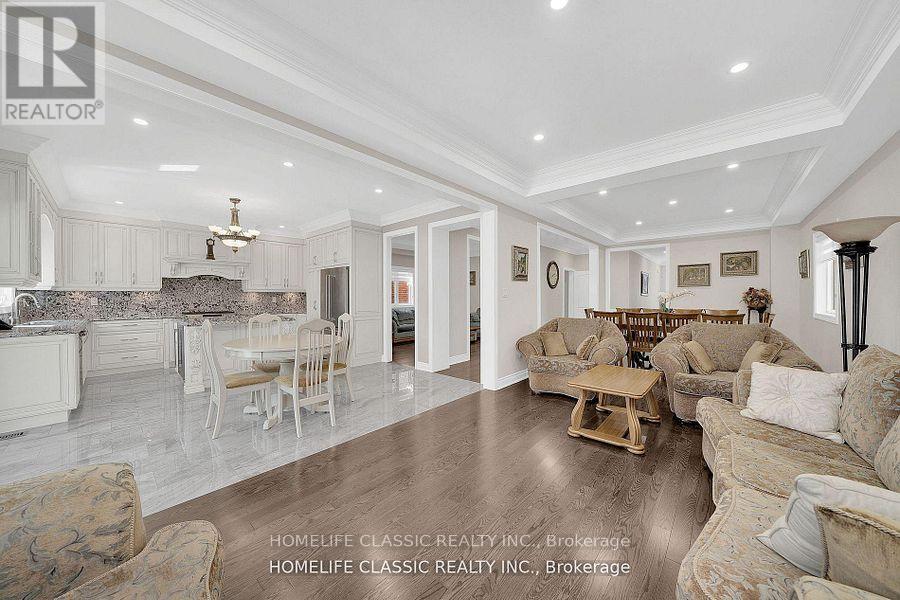 105 Mckenzie Way, Bradford West Gwillimbury (Bradford), Ontario  L3Z 4G6 - Photo 17 - N13700766