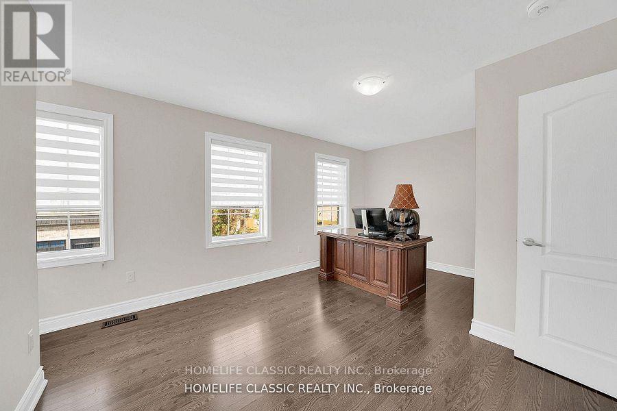 105 Mckenzie Way, Bradford West Gwillimbury (Bradford), Ontario  L3Z 4G6 - Photo 28 - N13700766