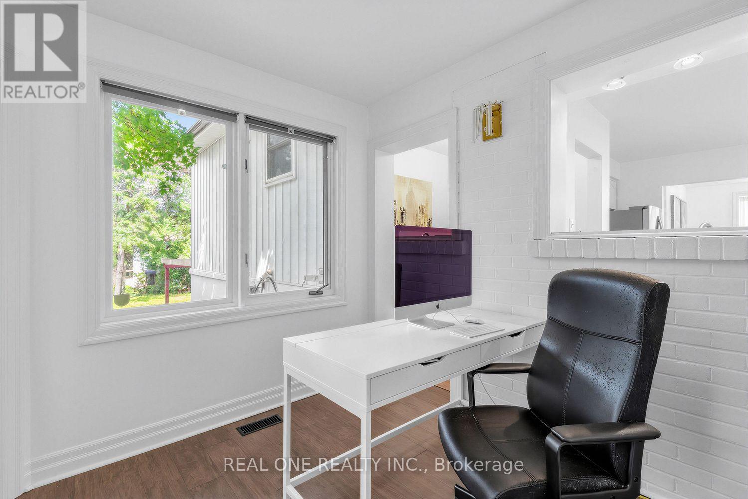 10 Devins Drive, Aurora, Ontario  L4G 2Z1 - Photo 11 - N13700902