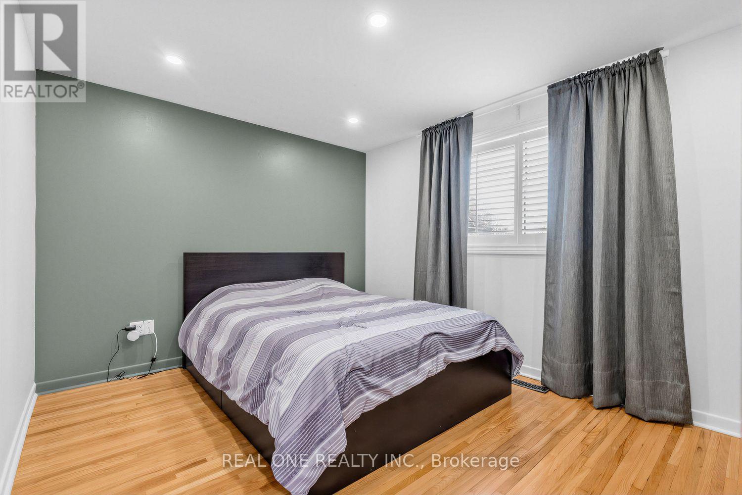 10 Devins Drive, Aurora, Ontario  L4G 2Z1 - Photo 15 - N13700902
