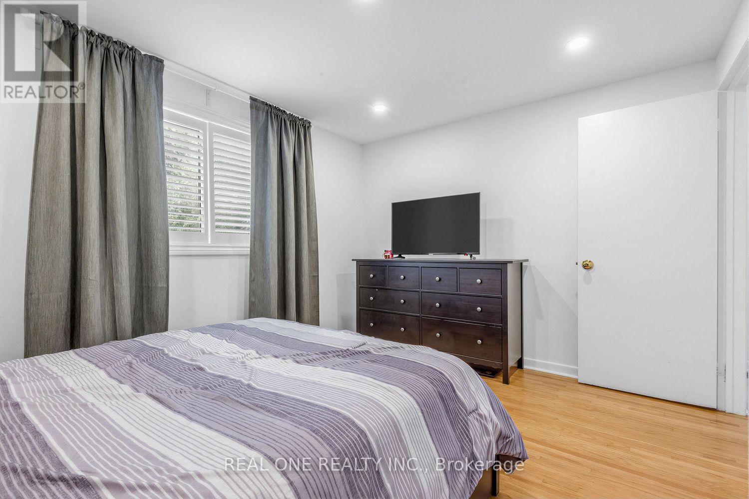 10 Devins Drive, Aurora, Ontario  L4G 2Z1 - Photo 16 - N13700902