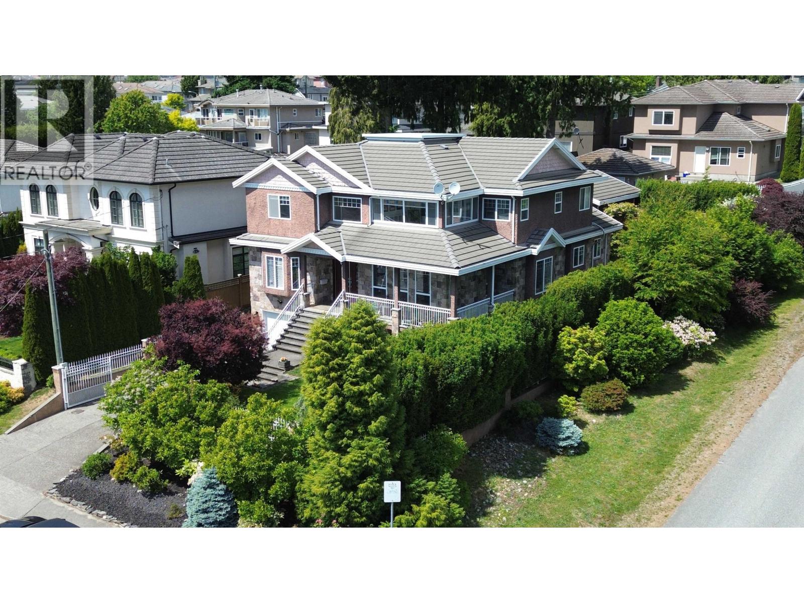 6087 MCKEE STREET, Burnaby, British Columbia