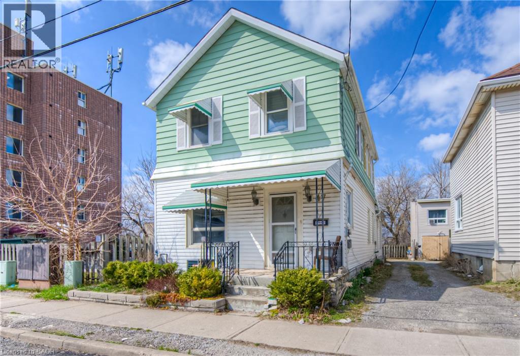 47 North Street, St. Catharines, Ontario  L2R 2S3 - Photo 3 - 40855658