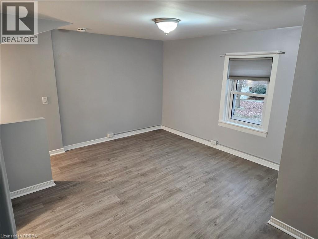 71 Grand River Street S, Paris, Ontario  N3L 2B5 - Photo 16 - 40855993
