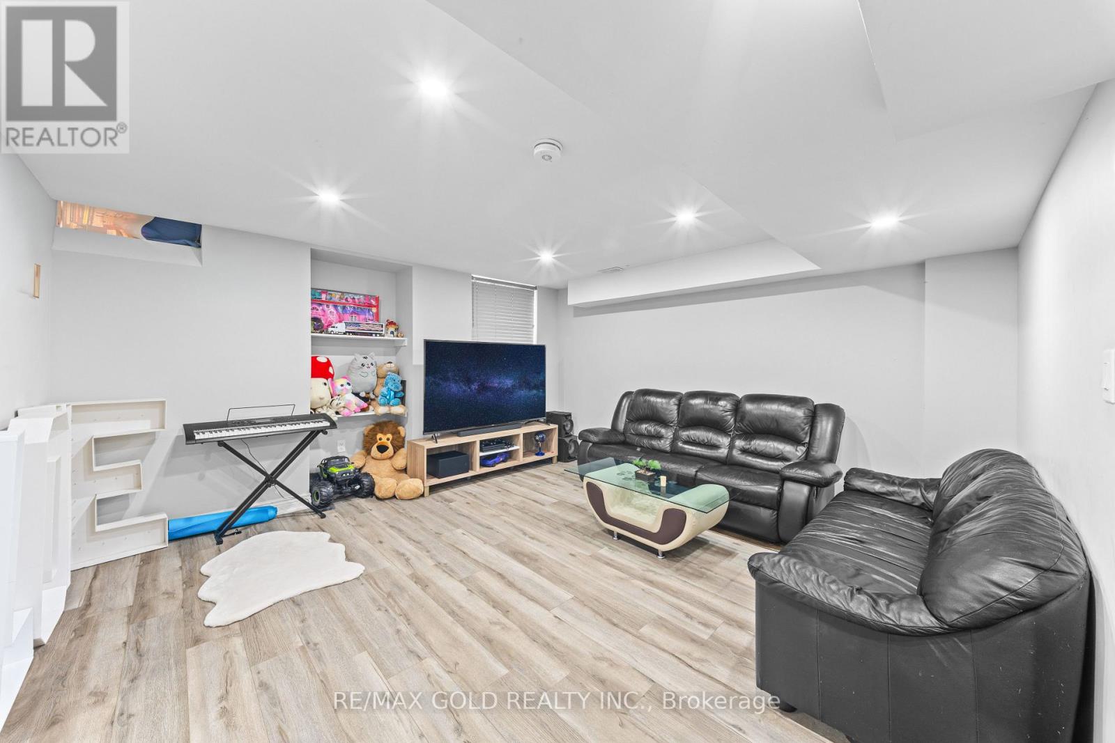 9 Goderich Drive, Brampton, Ontario  L7A 5A7 - Photo 43 - W13700772