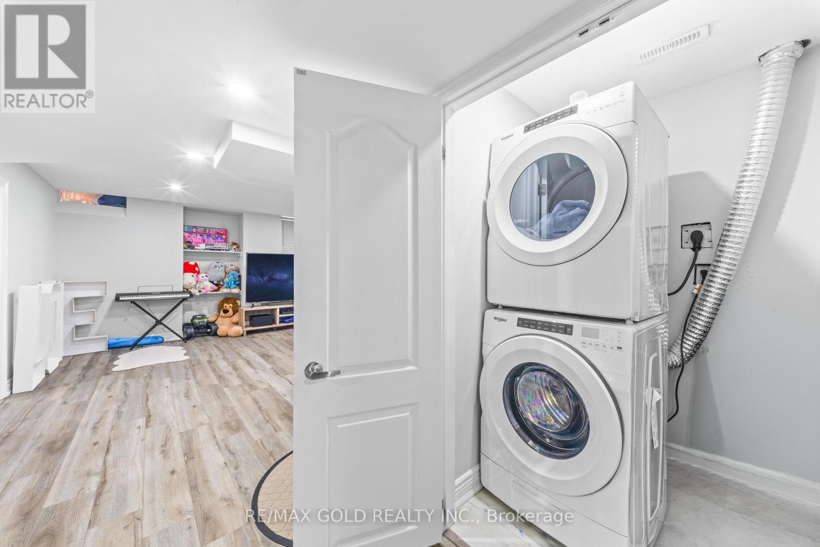 9 Goderich Drive, Brampton, Ontario  L7A 5A7 - Photo 48 - W13700772