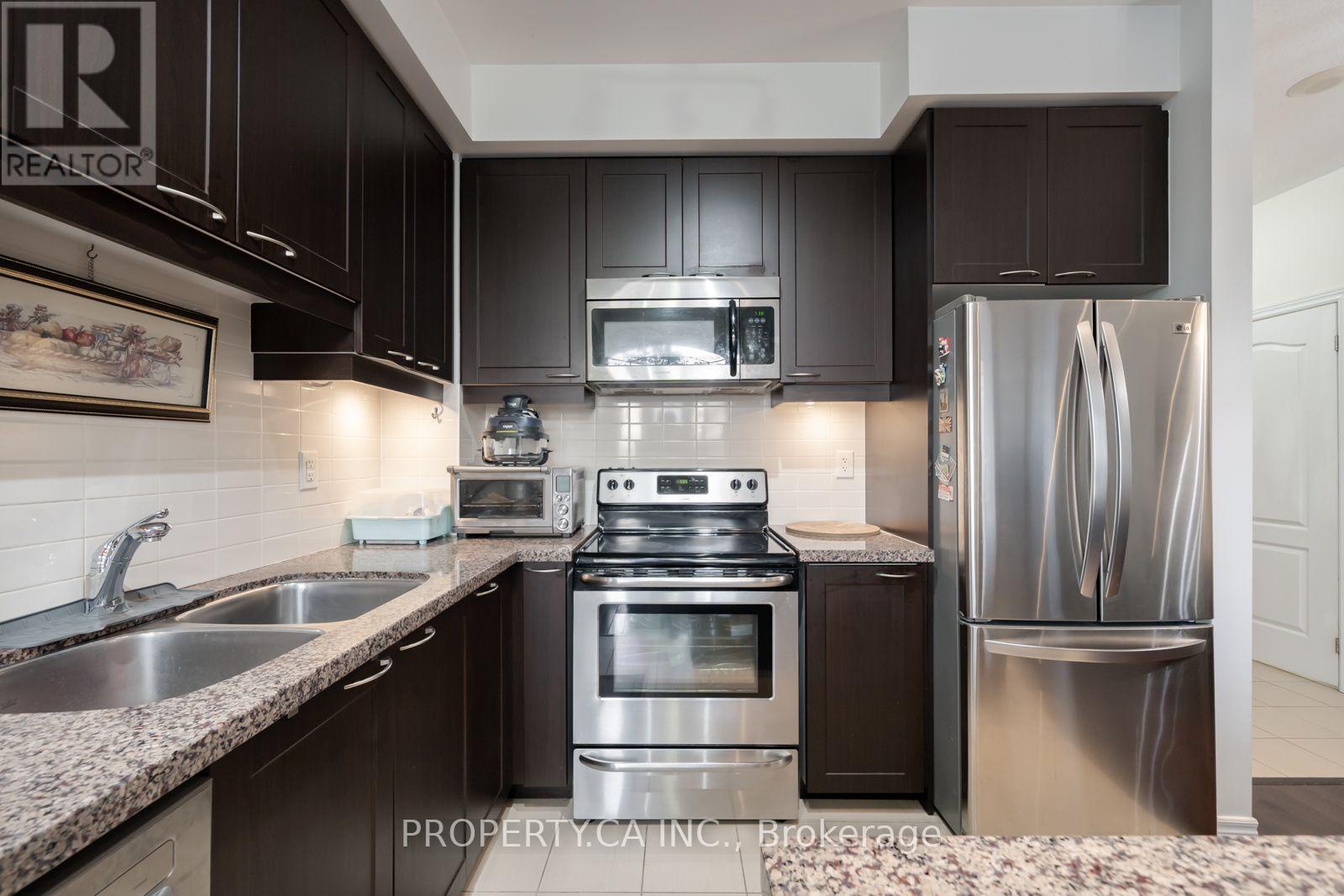 112 - 383 Prince Of Wales Drive, Mississauga, Ontario  L5B 0C7 - Photo 4 - W13700790
