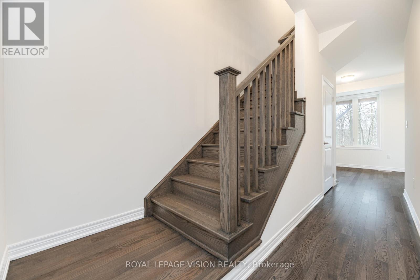 61 Folcroft Street, Brampton, Ontario  L6Y 6L3 - Photo 5 - W13700884
