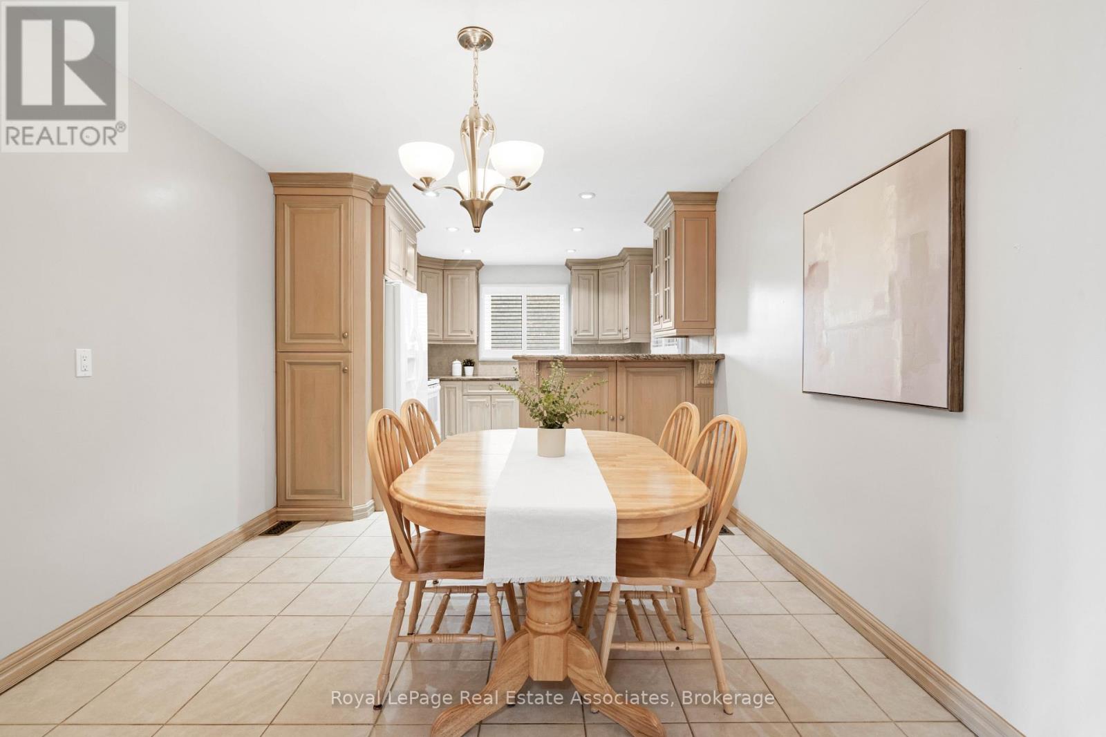 2535 Privet Crescent, Mississauga, Ontario  L5B 2S5 - Photo 12 - W13700886