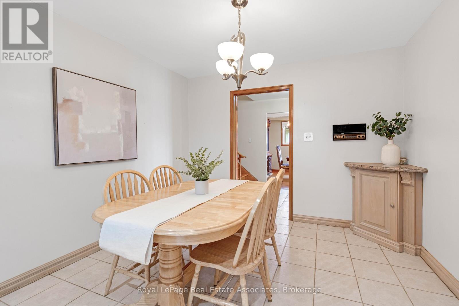2535 Privet Crescent, Mississauga, Ontario  L5B 2S5 - Photo 16 - W13700886