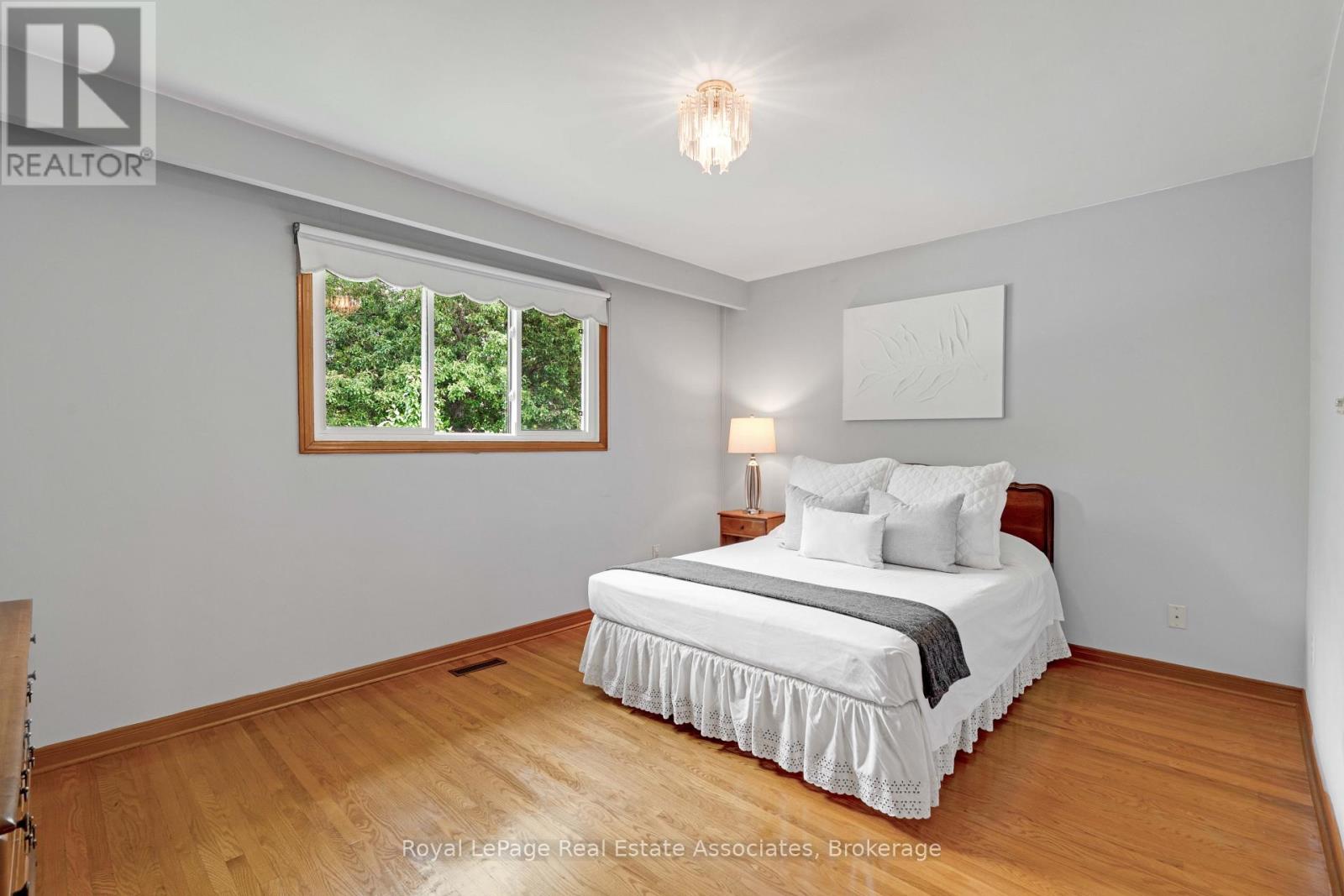 2535 Privet Crescent, Mississauga, Ontario  L5B 2S5 - Photo 23 - W13700886