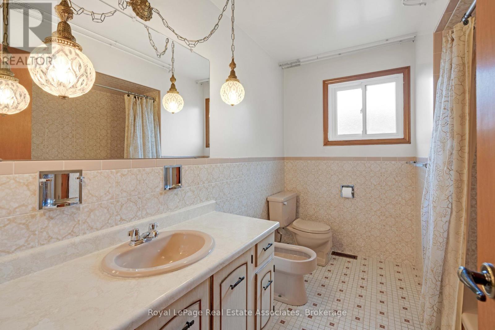 2535 Privet Crescent, Mississauga, Ontario  L5B 2S5 - Photo 26 - W13700886
