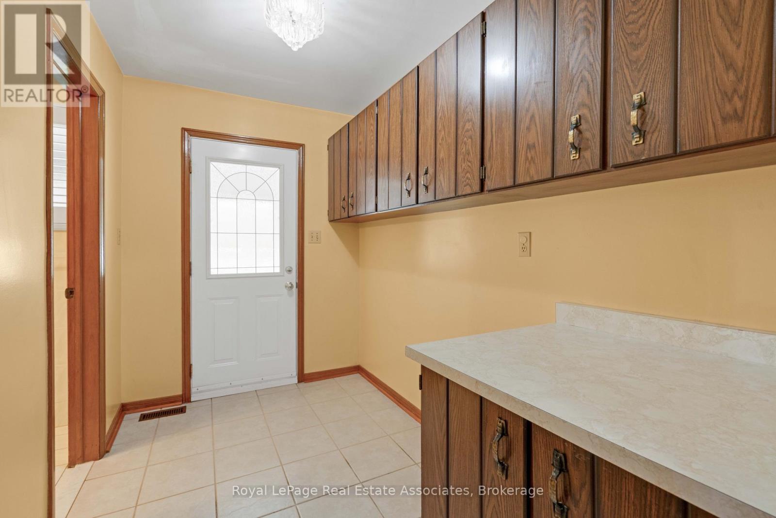 2535 Privet Crescent, Mississauga, Ontario  L5B 2S5 - Photo 35 - W13700886