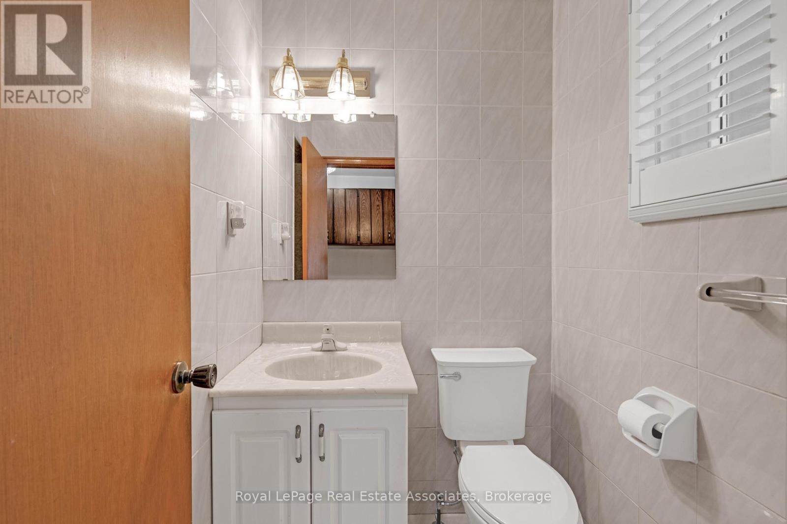 2535 Privet Crescent, Mississauga, Ontario  L5B 2S5 - Photo 37 - W13700886
