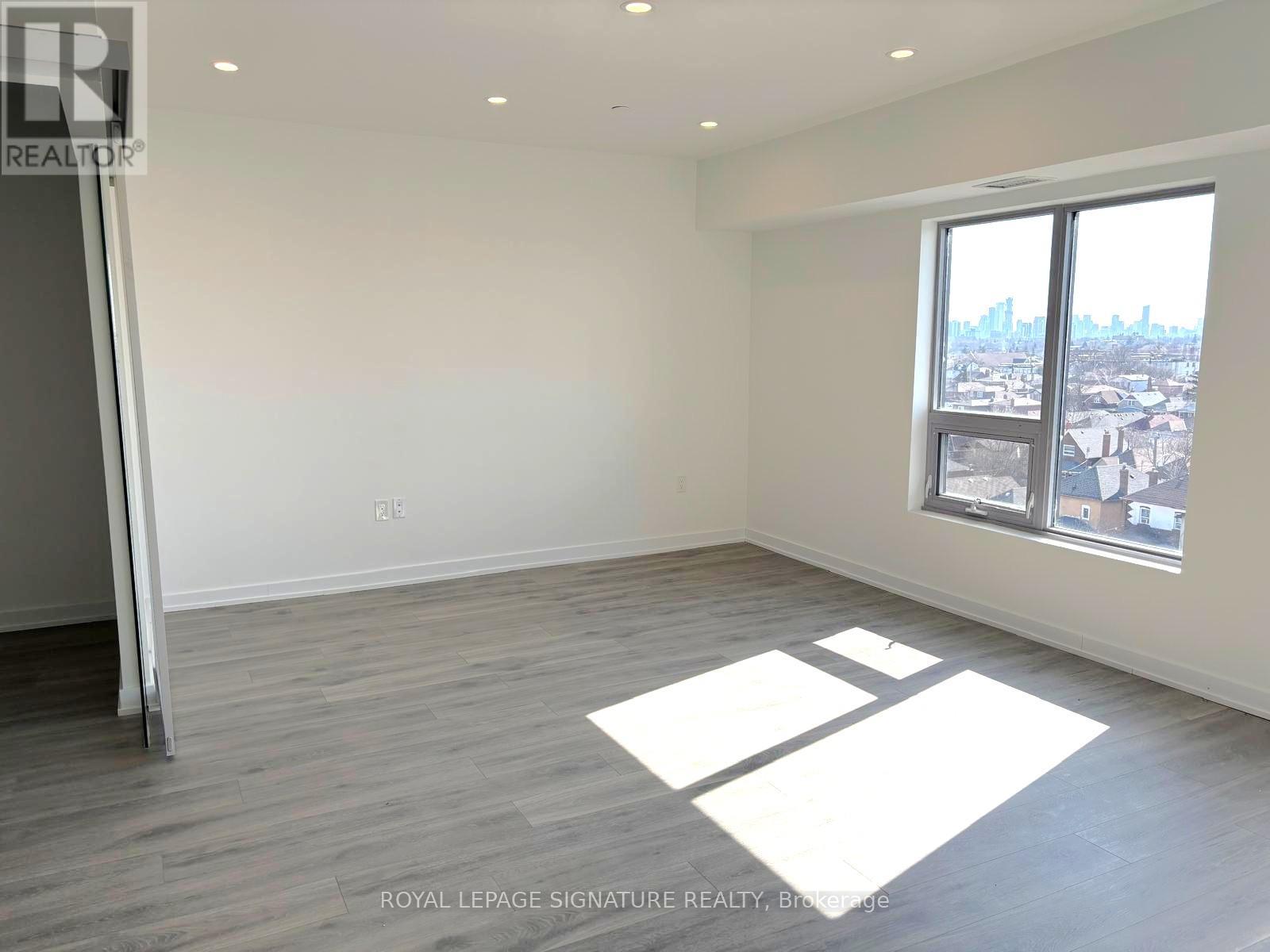 Ph806 - 2433 Dufferin Street W, Toronto, Ontario  M6E 3T3 - Photo 6 - W13700888