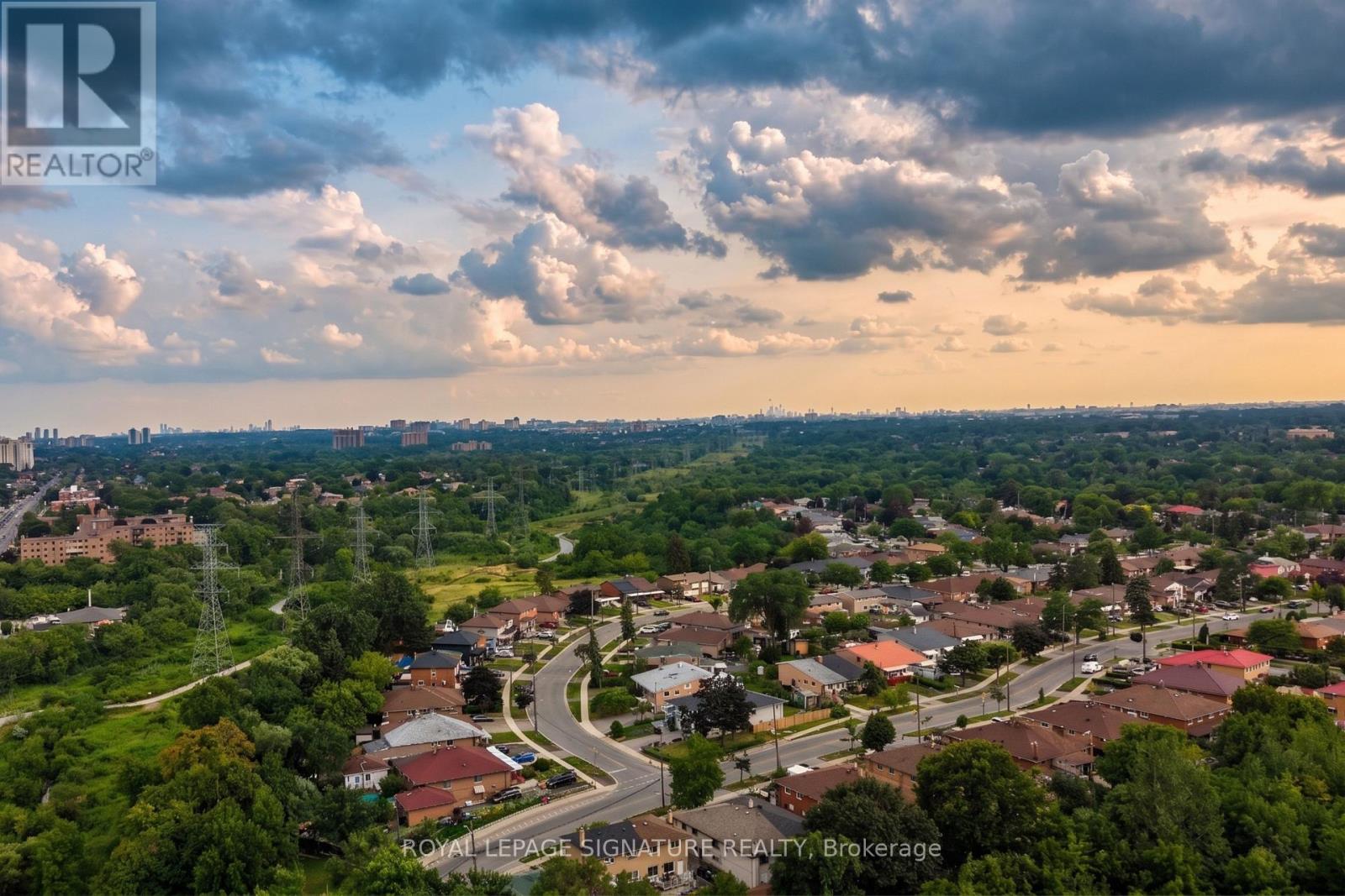 2304 - 3390 Weston Road, Toronto, Ontario  M9M 2X3 - Photo 10 - W13700920