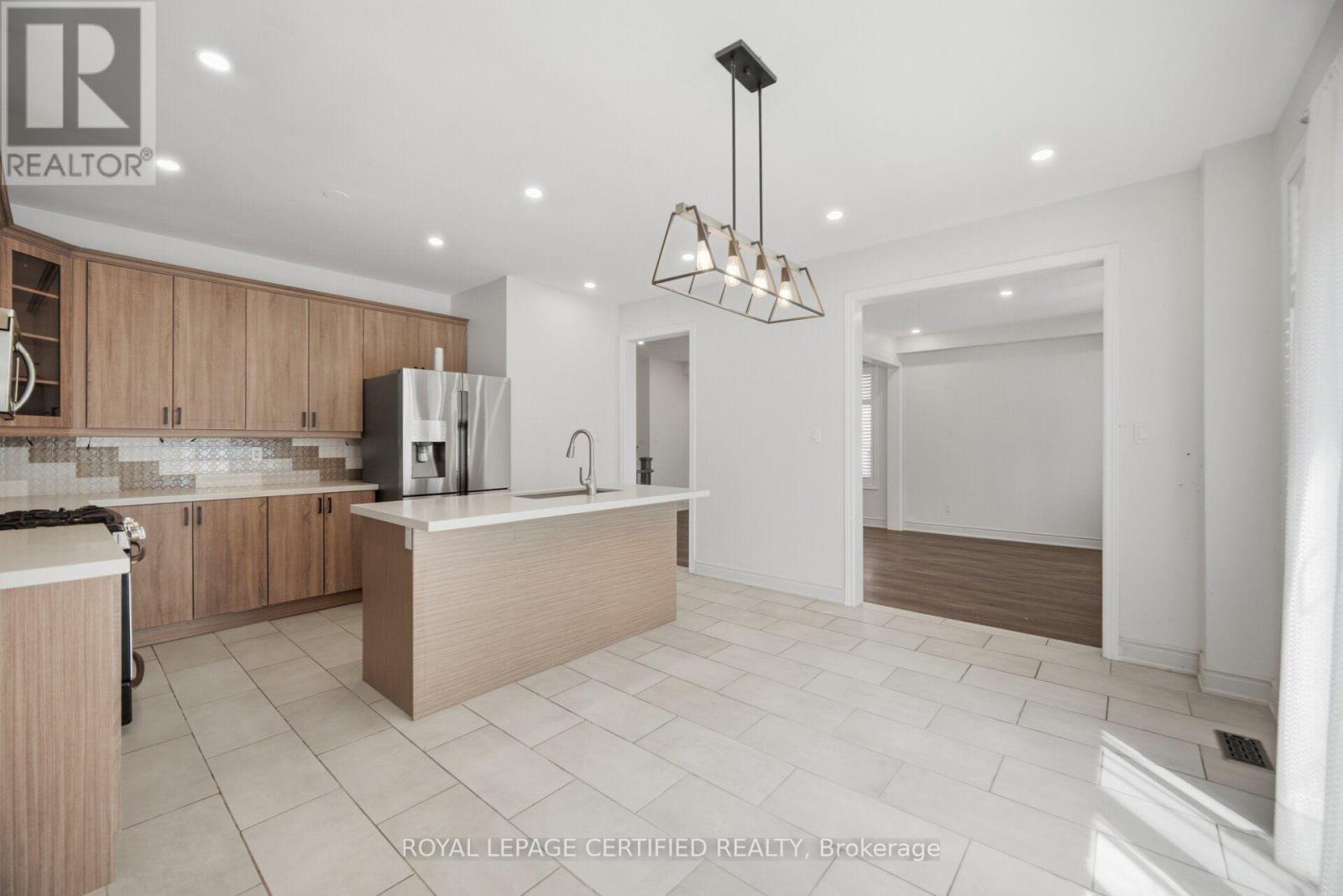426 Black Drive, Milton, Ontario L9T 6S1 - Photo 12 - W13700938