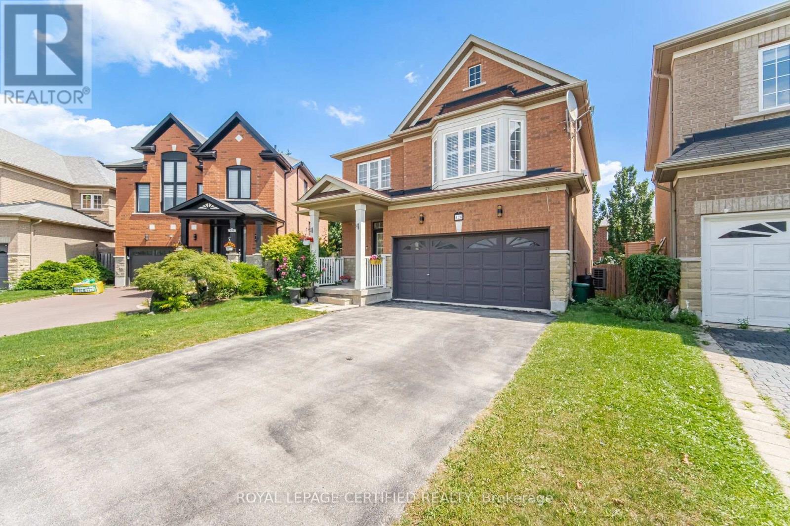 426 Black Drive, Milton, Ontario L9T 6S1 - Photo 3 - W13700938