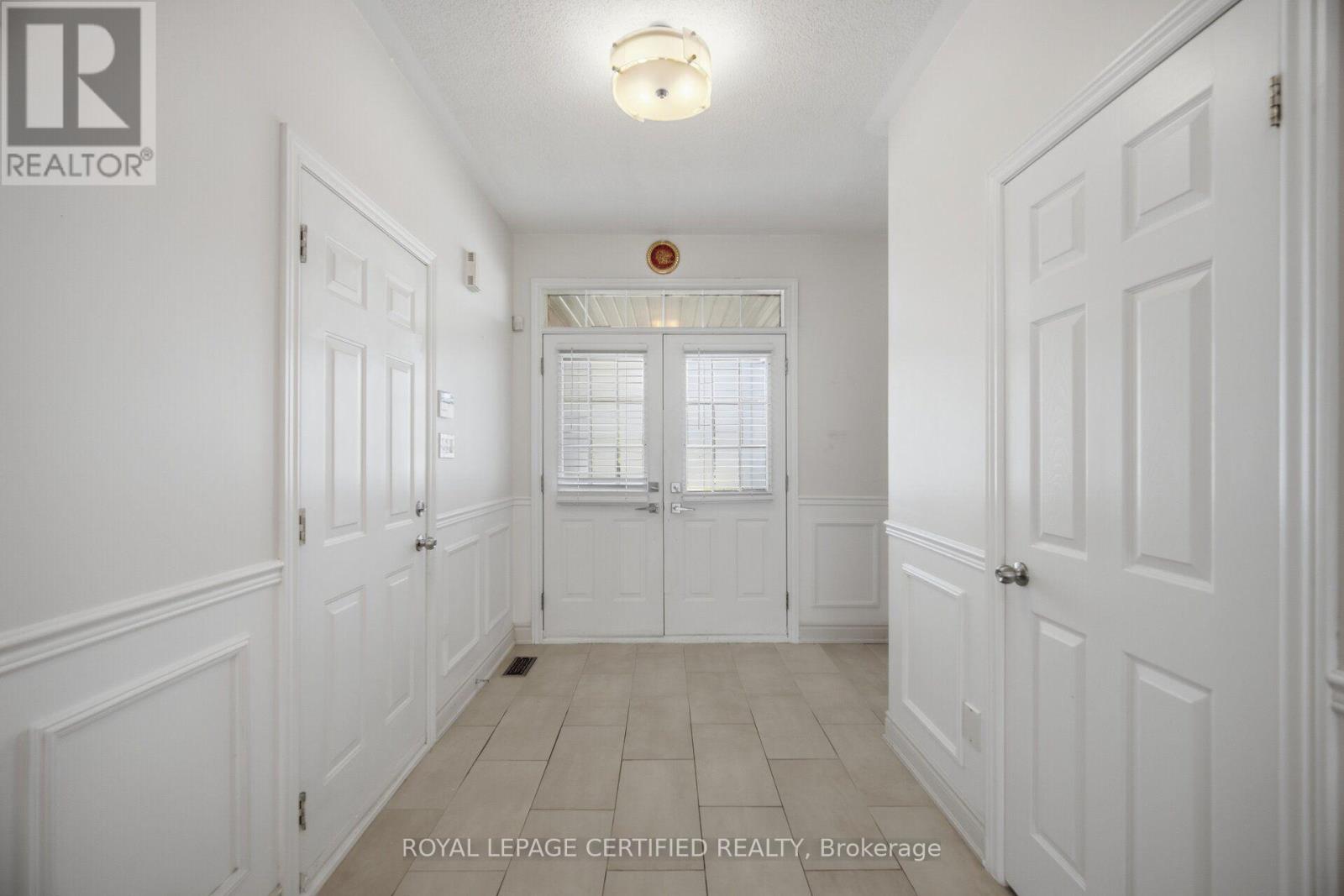 426 Black Drive, Milton, Ontario L9T 6S1 - Photo 6 - W13700938