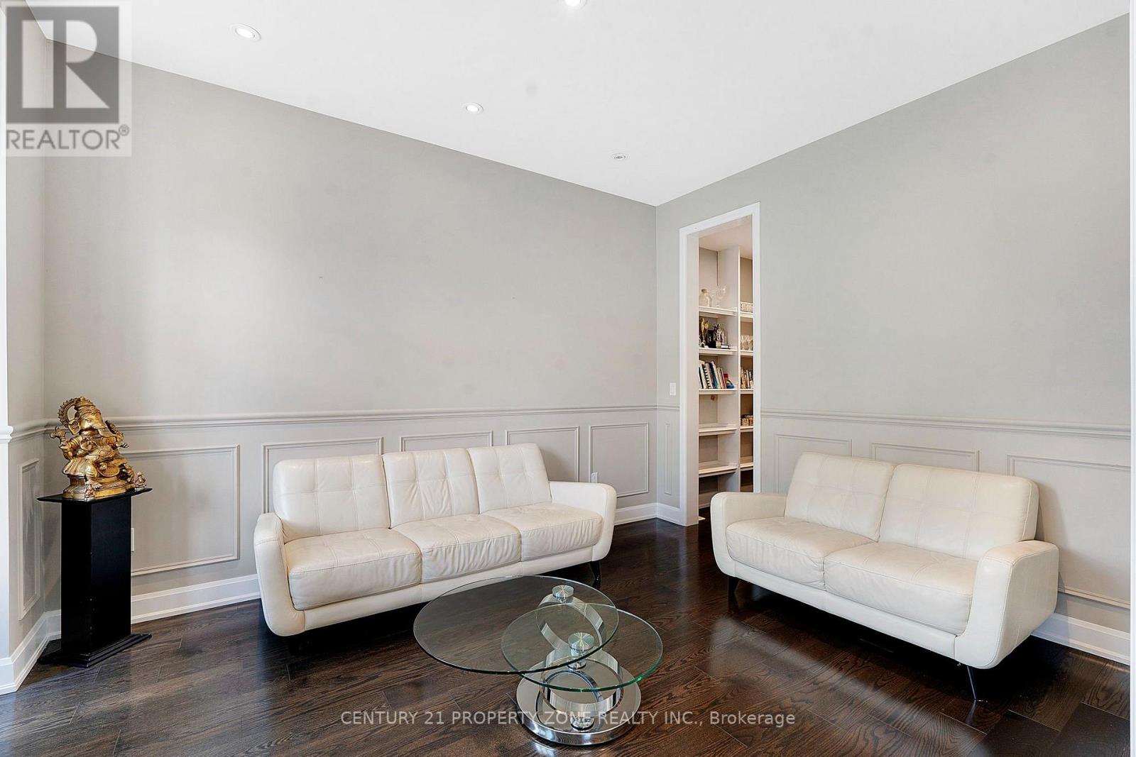 174 Mcwilliams Crescent, Oakville, Ontario L6M 0W5 - Photo 6 - W13700982