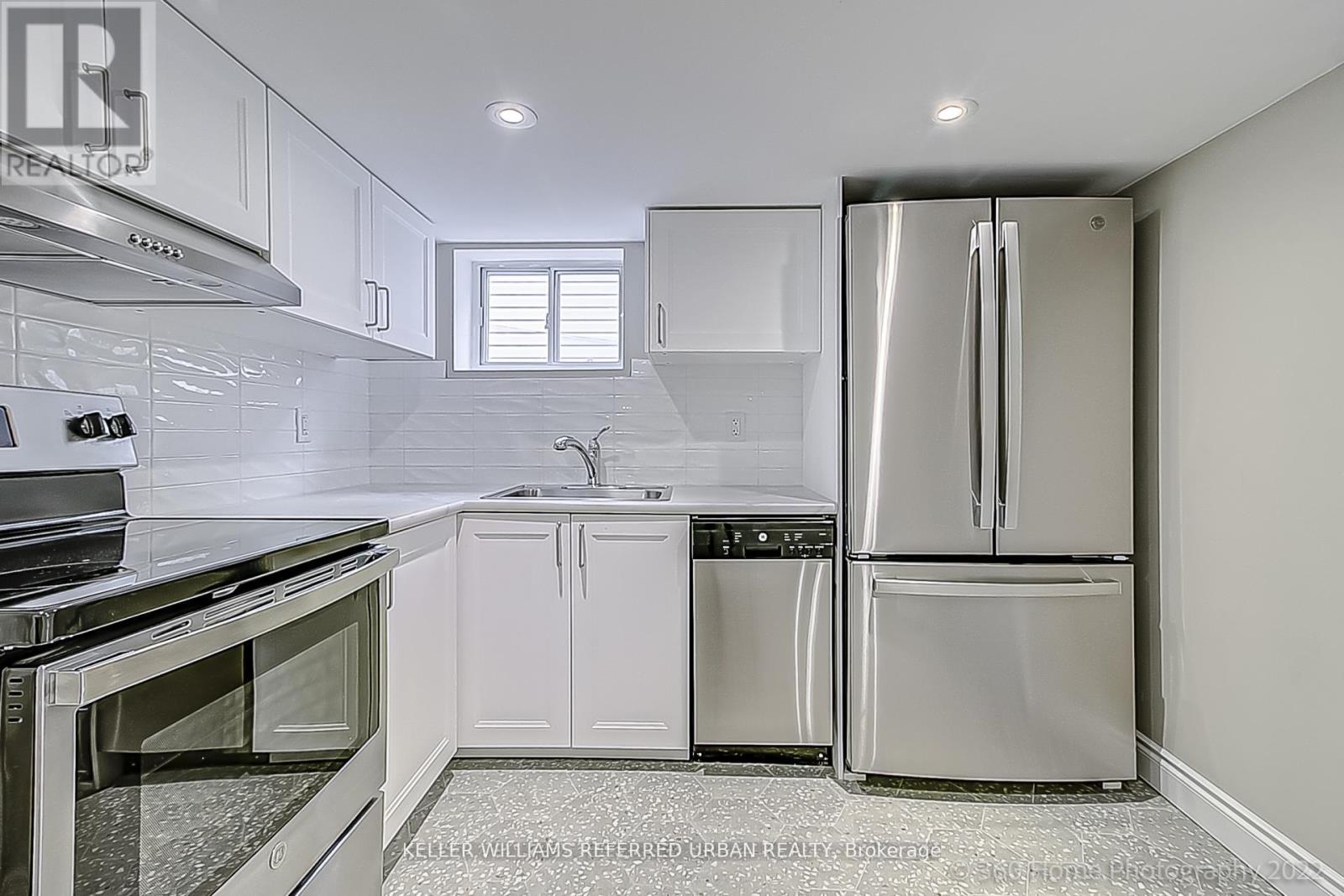 Bsmt - 554 Caledonia Road, Toronto, Ontario M6E 4V4 - Photo 11 - W13700986