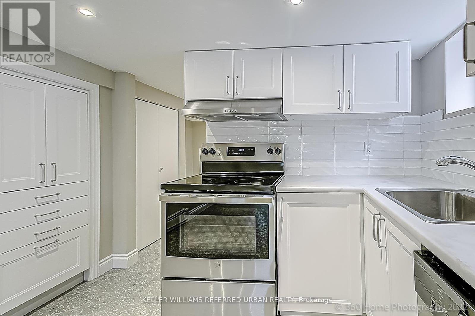 Bsmt - 554 Caledonia Road, Toronto, Ontario M6E 4V4 - Photo 15 - W13700986