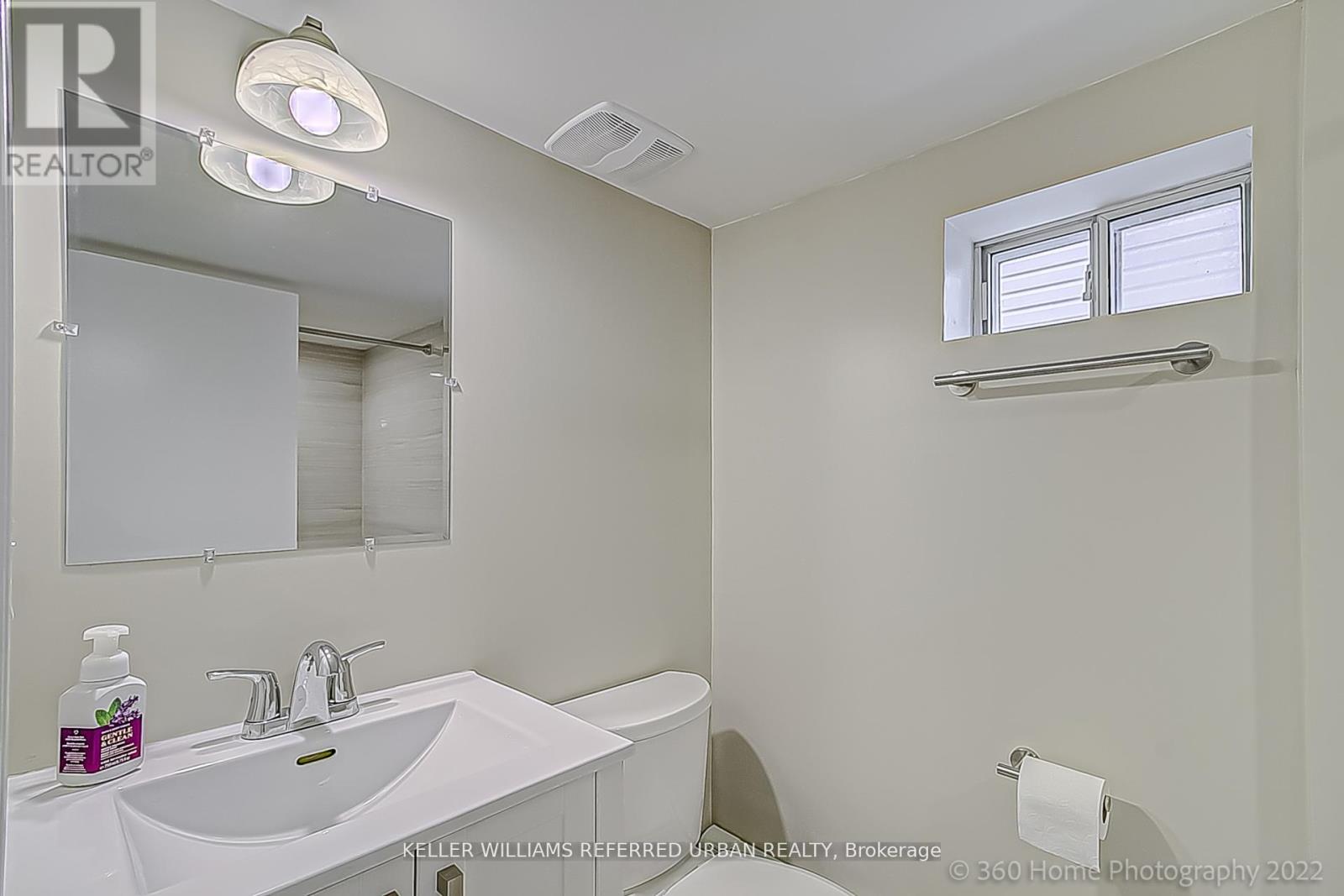 Bsmt - 554 Caledonia Road, Toronto, Ontario M6E 4V4 - Photo 8 - W13700986
